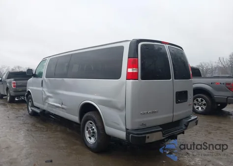 2022 GMC Savana Passenger Rwd 3500 Extended Wheelbase Lt z USA, uszkodzony, nr VIN 1GJZ7PFPXN1204802